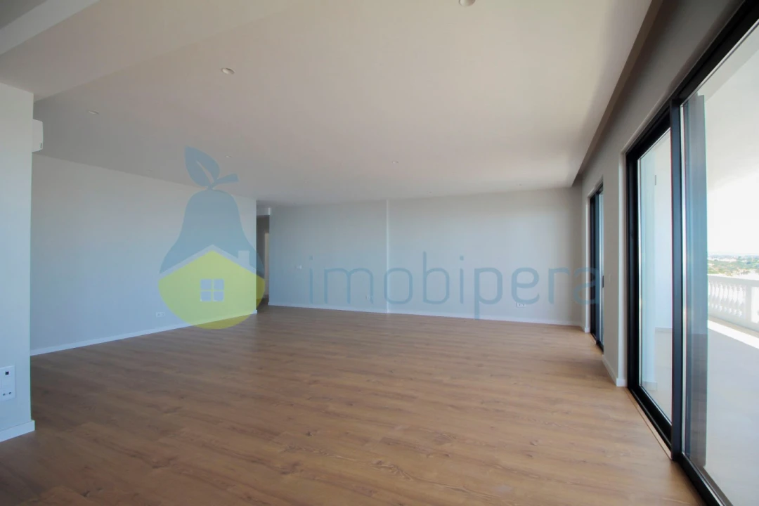 Apartamento T4 para Venda em Albufeira e Olhos de Água Foto 13