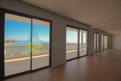 Apartamento T4 para Venda em Albufeira e Olhos de Água