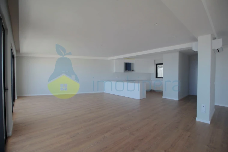 Apartamento T4 para Venda em Albufeira e Olhos de Água Foto 10