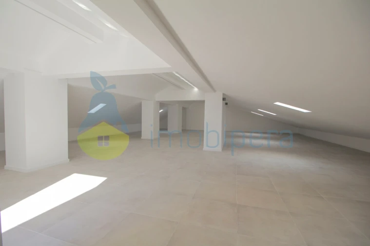 Apartamento T4 para Venda em Albufeira e Olhos de Água Foto 36
