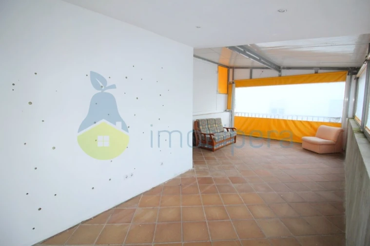 Moradia T2 para Venda em Armação de Pera Foto 7