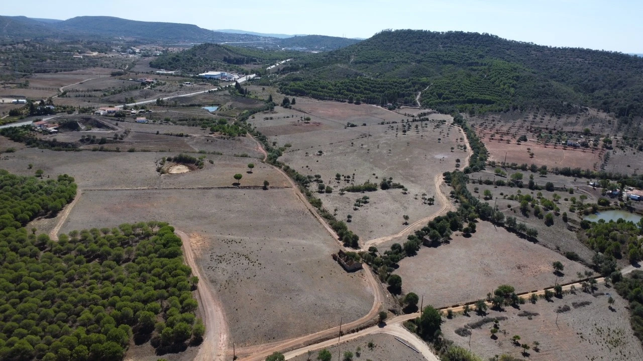 Terreno para Venda em São Bartolomeu de Messines Planta 4