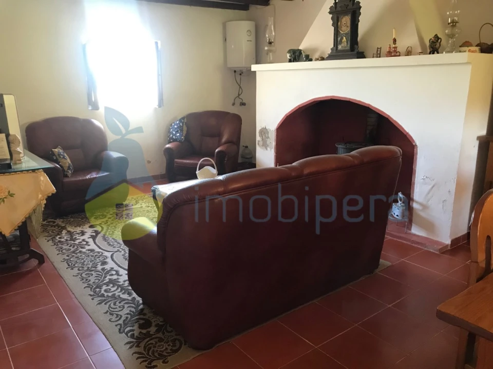 Moradia T2 para Venda em São Martinho das Amoreiras Foto 28