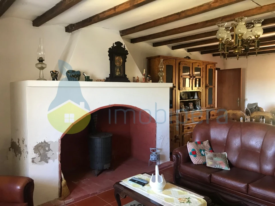 Moradia T2 para Venda em São Martinho das Amoreiras Foto 32