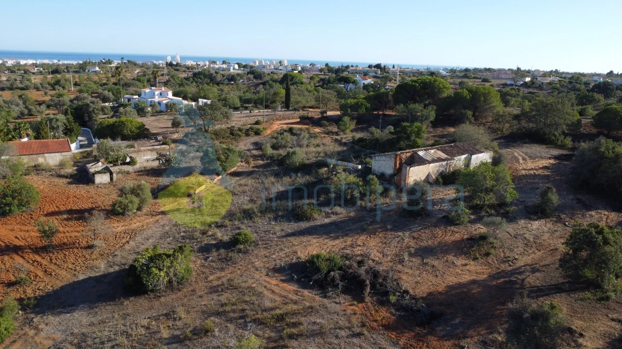 Moradia T2 para Venda em Armação de Pera Foto 4