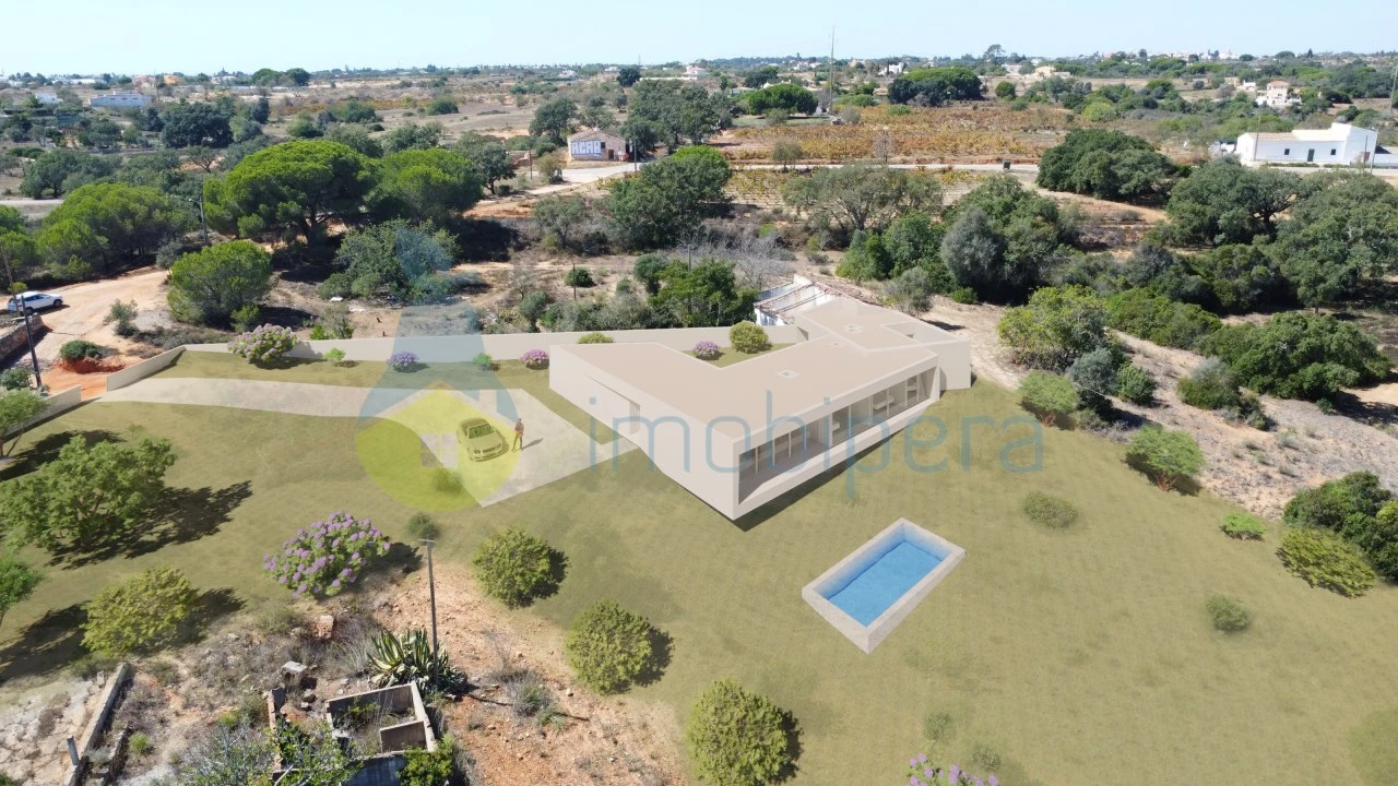 Moradia T2 para Venda em Armação de Pera Foto 11