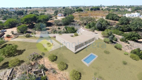 Moradia T2 para Venda em Armação de Pera