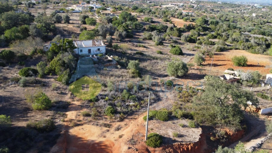 Moradia T2 para Venda em Armação de Pera Foto 3
