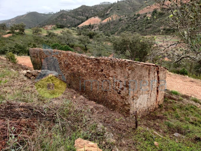 Moradia T2 para Venda em Alferce Foto 4