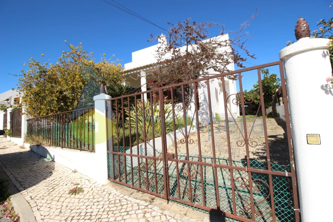 Quinta T3 para Venda em Armação de Pera Foto 26