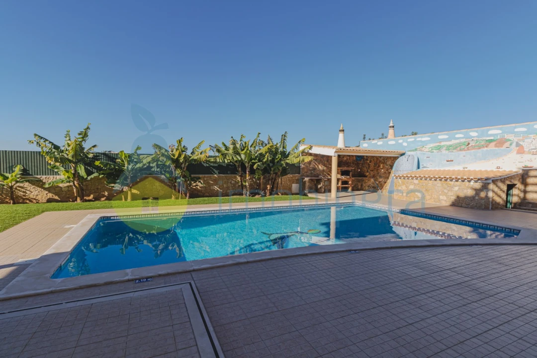 Moradia T8 para Venda em Albufeira e Olhos de Água Foto 23