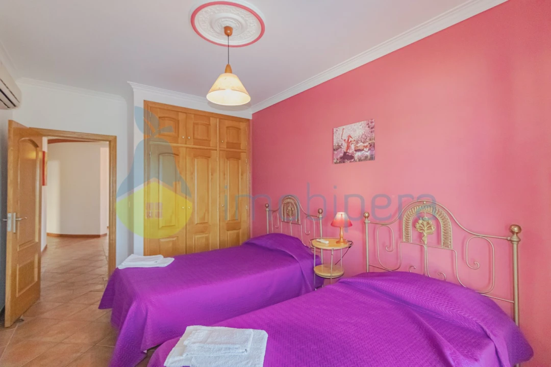 Moradia T8 para Venda em Albufeira e Olhos de Água Foto 43