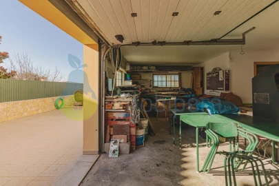 Moradia T8 para Venda em Albufeira e Olhos de Água