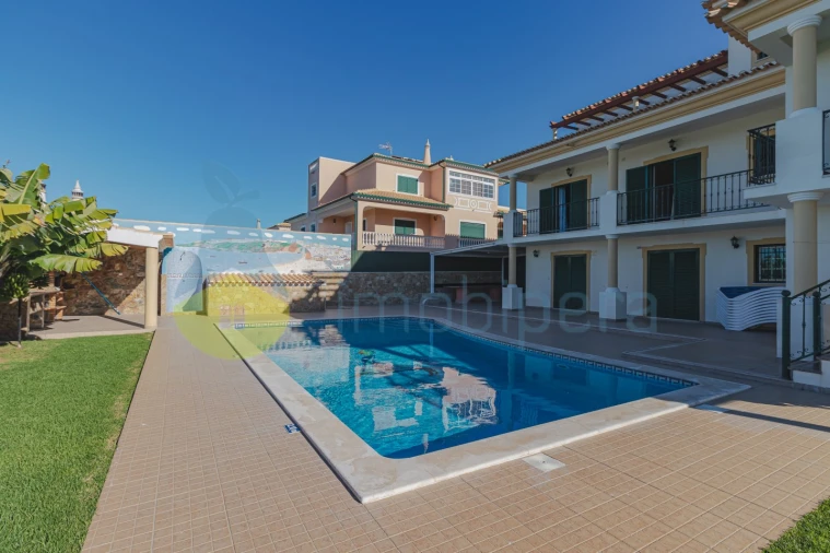Moradia T8 para Venda em Albufeira e Olhos de Água Foto 5