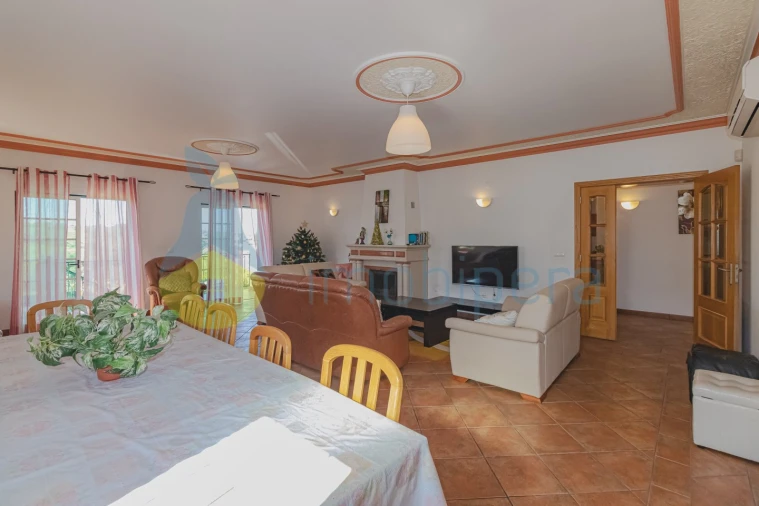 Moradia T8 para Venda em Albufeira e Olhos de Água Foto 15