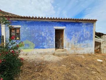 Moradia T4 para Venda em Alcantarilha e Pêra