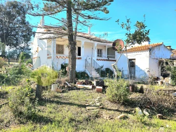 Moradia T4 para Venda em Alcantarilha e Pêra