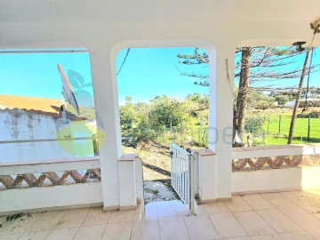 Moradia T4 para Venda em Alcantarilha e Pêra