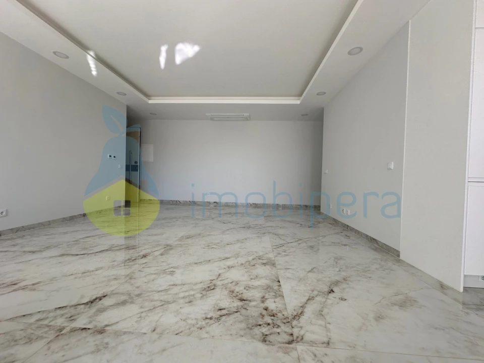 Apartamento T2 para Venda em Lagos (São Sebastião e Santa Maria) Foto 1