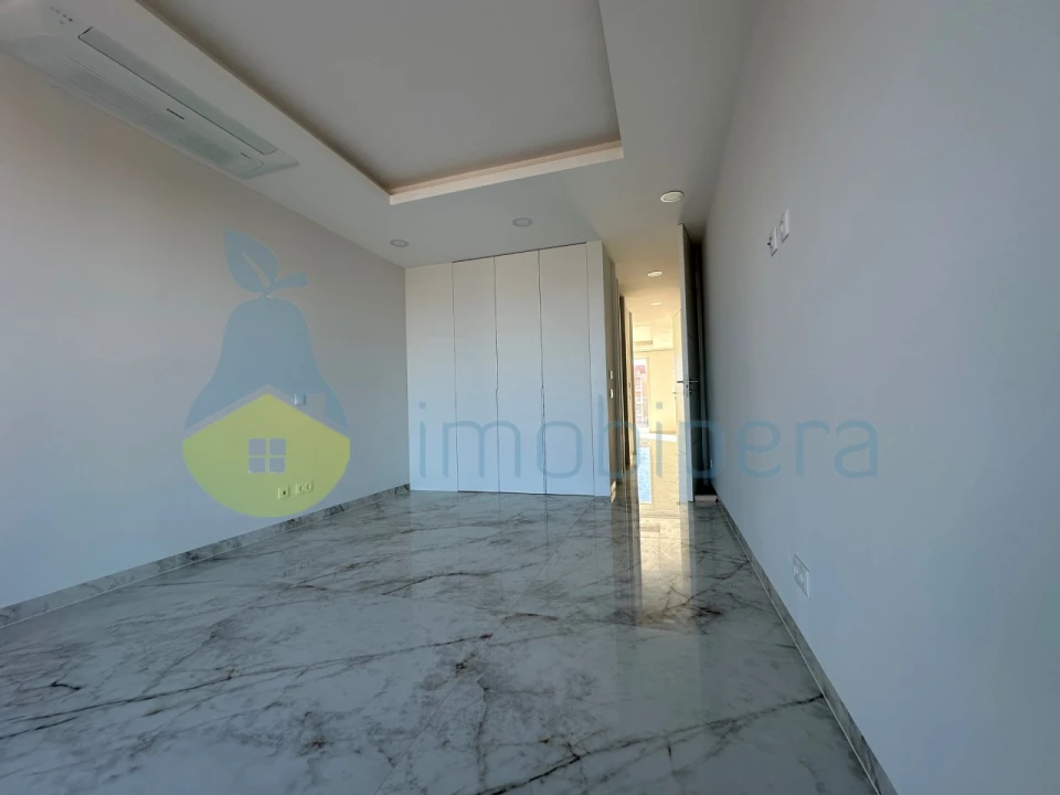 Apartamento T2 para Venda em Lagos (São Sebastião e Santa Maria) Foto 3