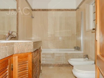 Moradia T7 para Arrendamento em Cascais e Estoril