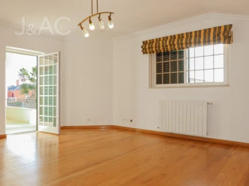 Moradia T7 para Arrendamento em Cascais e Estoril