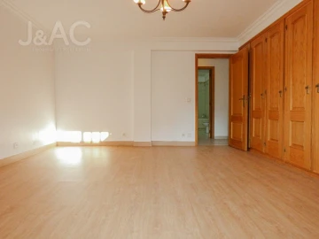 Moradia T7 para Arrendamento em Cascais e Estoril