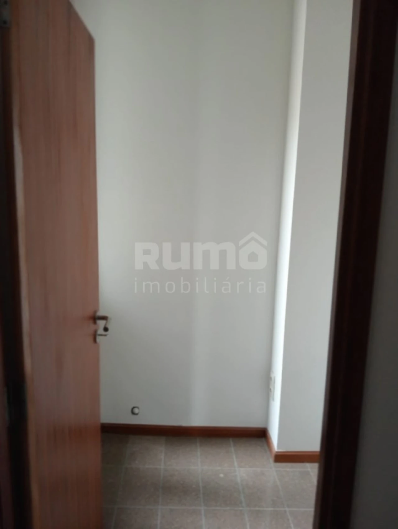 Escritório para Venda em Santa Maria Maior e Monserrate e Meadela Foto 8