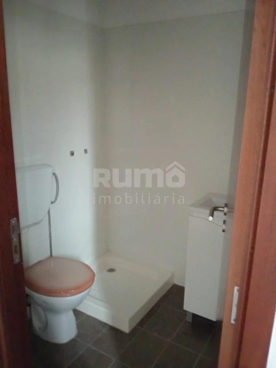 Escritório para Venda em Santa Maria Maior e Monserrate e Meadela Foto 7