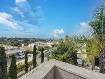 Moradia T4 para Venda em Albufeira e Olhos de Água