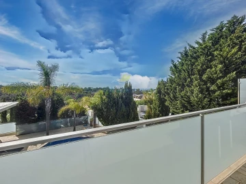 Moradia T4 para Venda em Albufeira e Olhos de Água