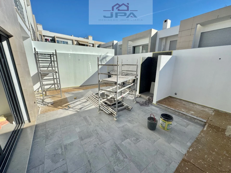 Moradia T4 para Venda em Vila Real de Santo Antonio Foto 2