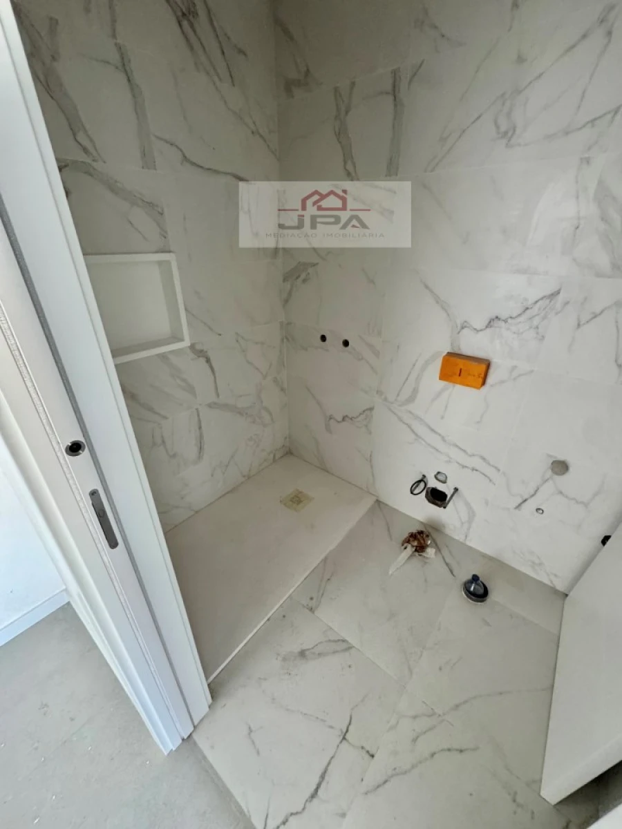 Moradia T4 para Venda em Vila Real de Santo Antonio Foto 13