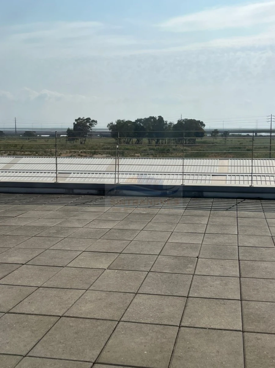 Loja para Arrendamento em Santa Iria de Azoia, São João da Talha e Bobadela Foto 13