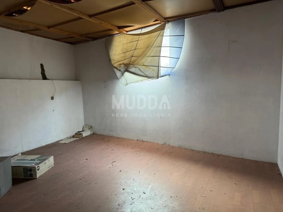 Moradia T4 para Venda em São Lourenço do Bairro Foto 13