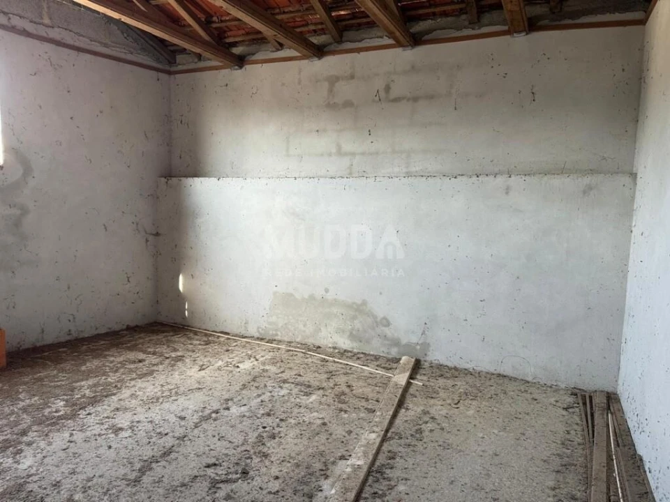 Moradia T4 para Venda em São Lourenço do Bairro Foto 12