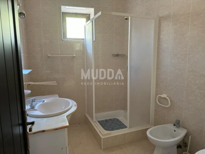 Moradia T4 para Venda em São Lourenço do Bairro Foto 8