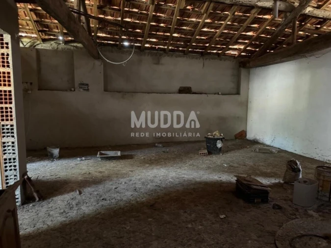 Moradia T4 para Venda em São Lourenço do Bairro Foto 14