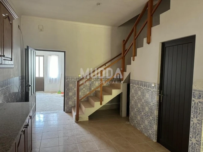 Moradia T4 para Venda em São Lourenço do Bairro Foto 3