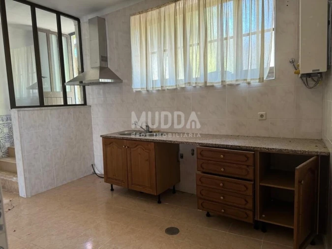 Moradia T4 para Venda em São Lourenço do Bairro Foto 7