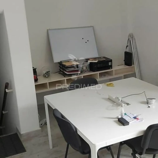 Loja para Arrendamento em Alfragide Foto 1