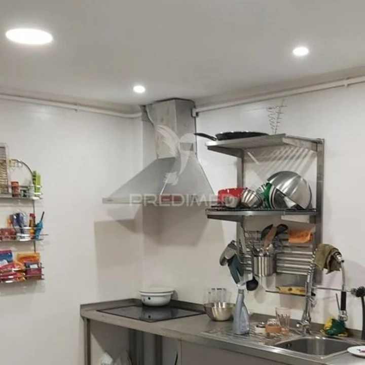 Loja para Arrendamento em Alfragide Foto 12