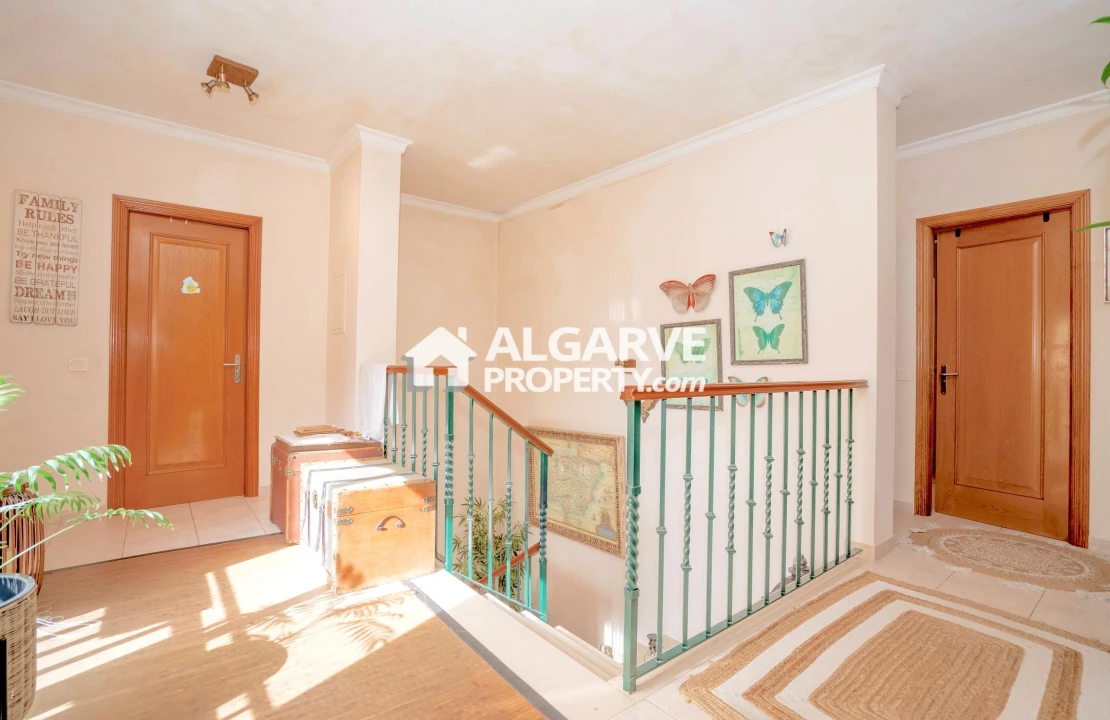 Apartamento T4 para Venda em Quarteira Foto 38
