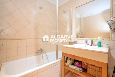 Apartamento T4 para Venda em Quarteira