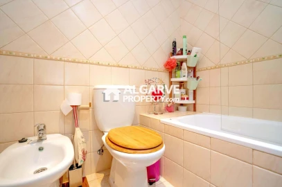 Apartamento T4 para Venda em Quarteira