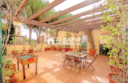 Apartamento T4 para Venda em Quarteira