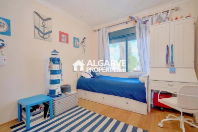 Apartamento T4 para Venda em Quarteira
