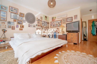 Apartamento T4 para Venda em Quarteira