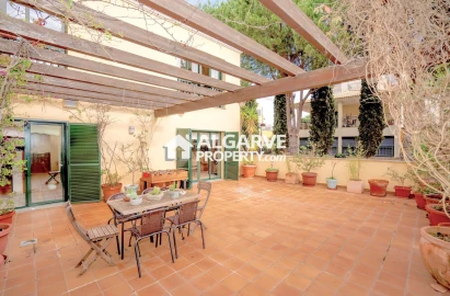 Apartamento T4 para Venda em Quarteira