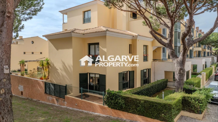 Apartamento T4 para Venda em Quarteira Foto 7